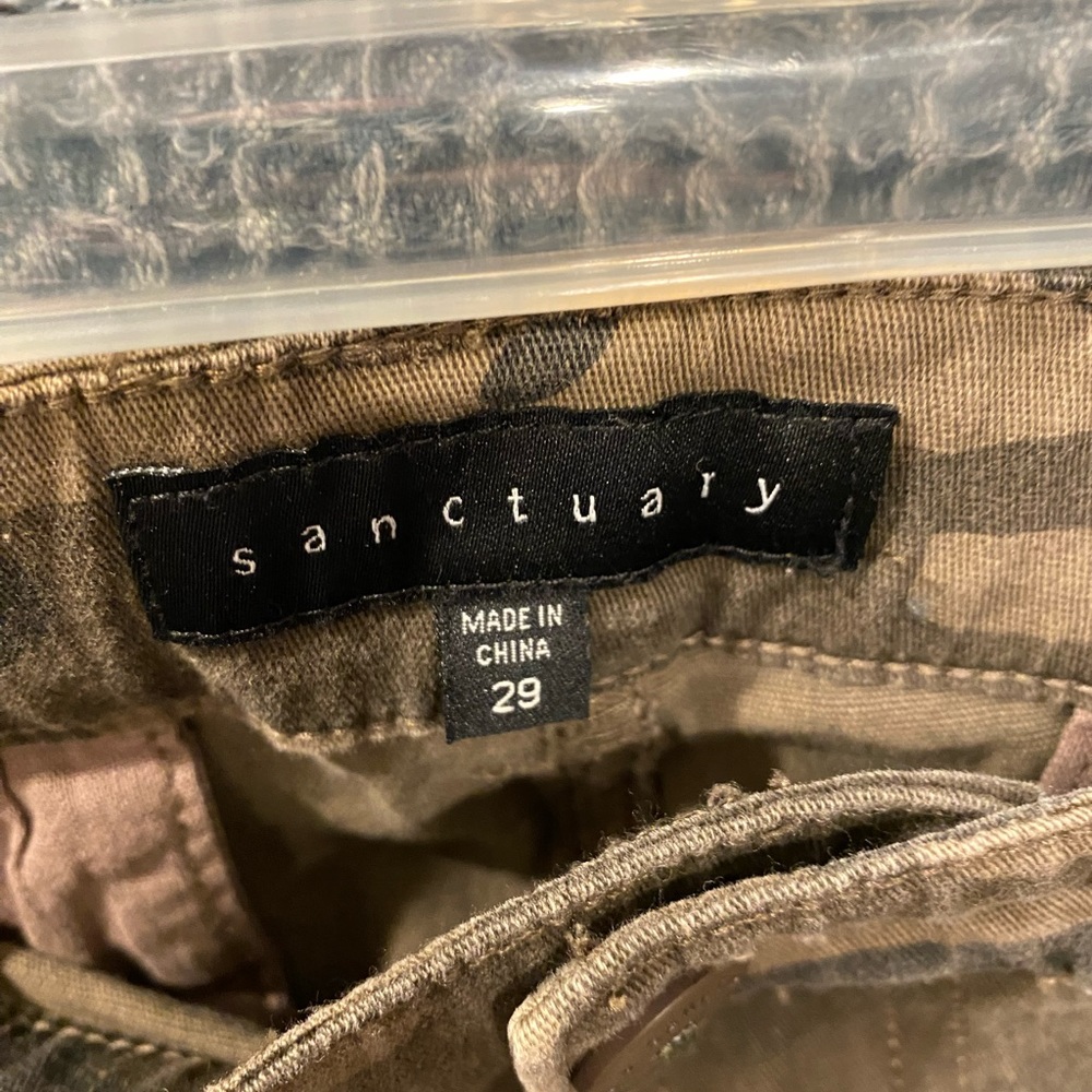Sanctuary Camo Jegging Pants Business Casual Office Wear - Picture 2 of 4